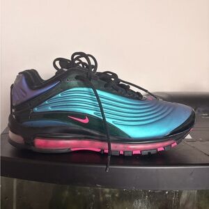 Nike Air Max Plus Iridescent Blue and Pink sz10.5
